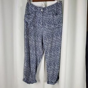 Chico's Crop Blue pattern Size 1/ M